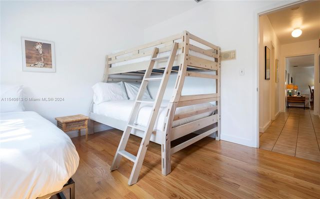 10130 SW 70th Ave, Pinecrest, FL 33156