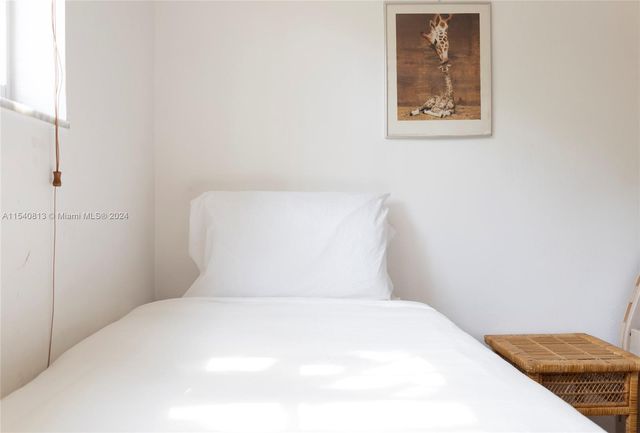 10130 SW 70th Ave, Pinecrest, FL 33156