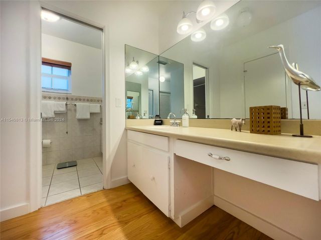 10130 SW 70th Ave, Pinecrest, FL 33156