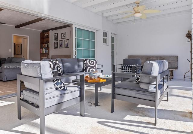 10130 SW 70th Ave, Pinecrest, FL 33156