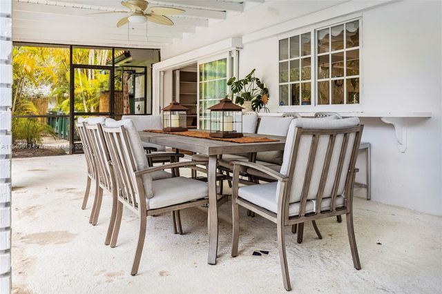 10130 SW 70th Ave, Pinecrest, FL 33156