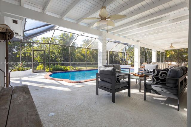 10130 SW 70th Ave, Pinecrest, FL 33156