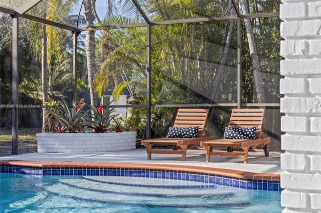 10130 SW 70th Ave, Pinecrest, FL 33156