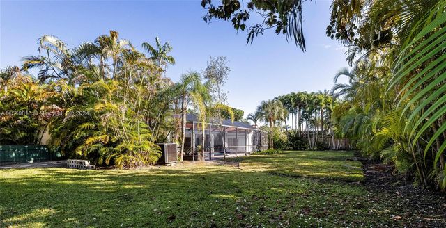 10130 SW 70th Ave, Pinecrest, FL 33156