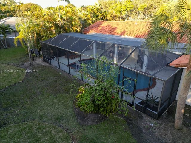 10130 SW 70th Ave, Pinecrest, FL 33156