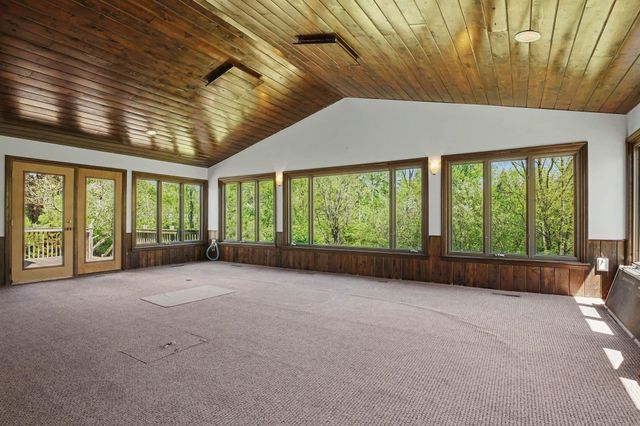 1704 Brookwood Drive, Elkhart, IN 46514