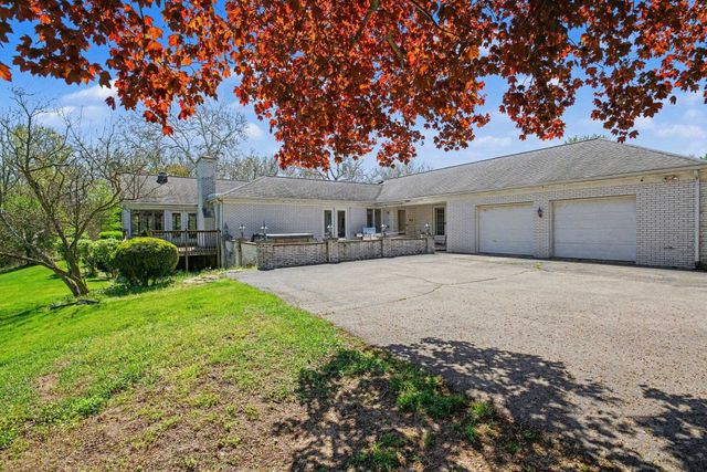 1704 Brookwood Drive, Elkhart, IN 46514