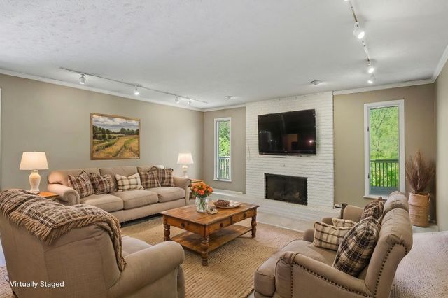 1704 Brookwood Drive, Elkhart, IN 46514