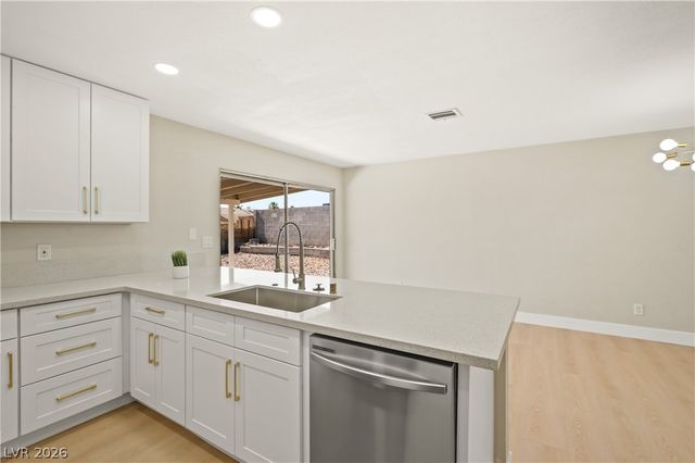 604 Overland Drive, Henderson, NV 89002