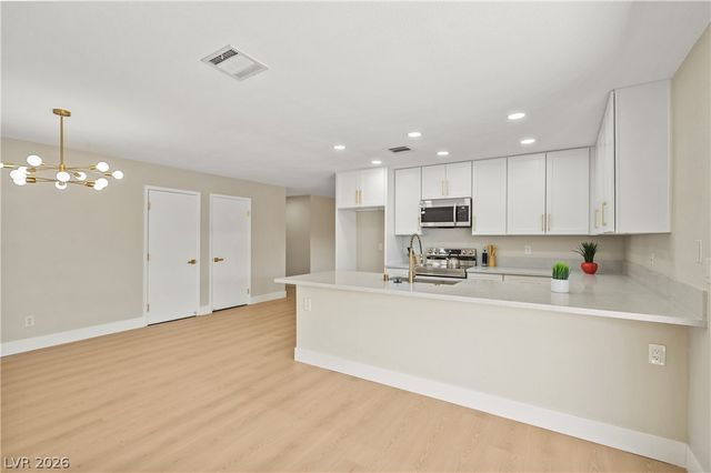 604 Overland Drive, Henderson, NV 89002