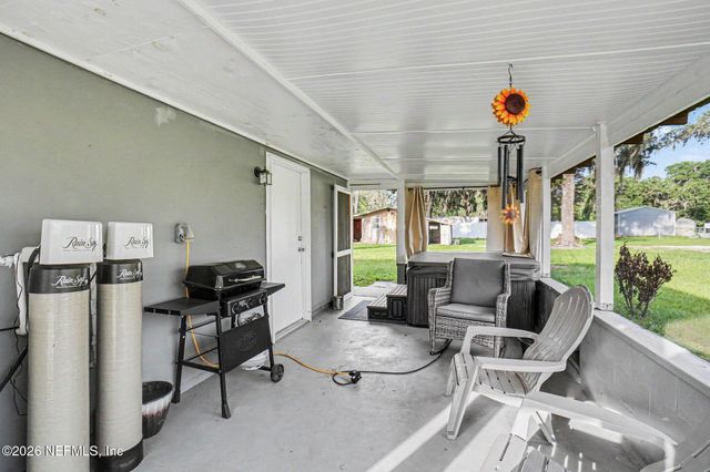 110 HORSE LANDING Road, Satsuma, FL 32189