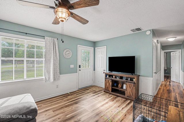 110 HORSE LANDING Road, Satsuma, FL 32189