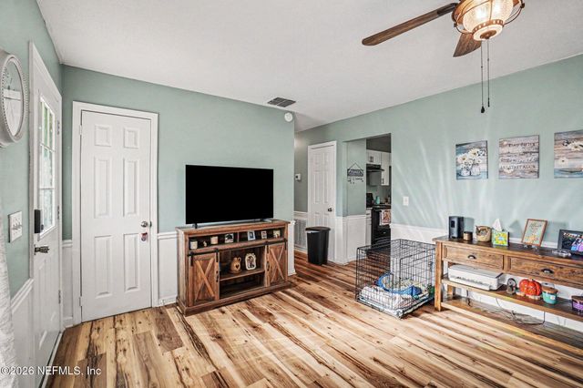 110 HORSE LANDING Road, Satsuma, FL 32189