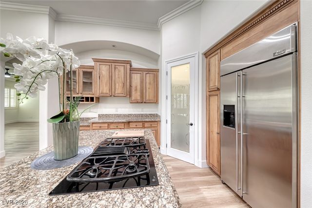 211 Viewmont Drive, Henderson, NV 89015