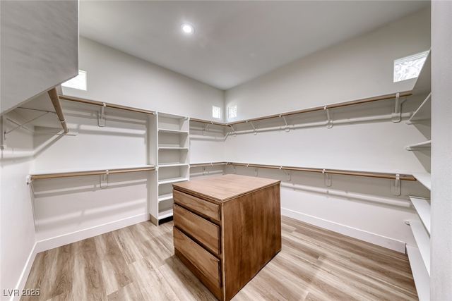 211 Viewmont Drive, Henderson, NV 89015