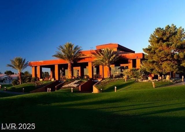 211 Viewmont Drive, Henderson, NV 89015