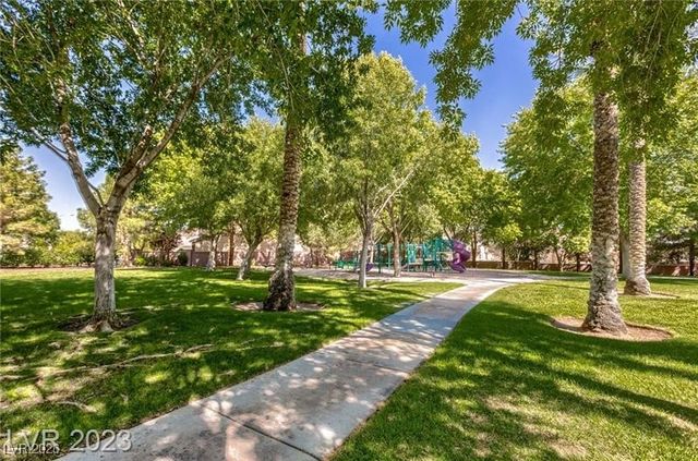 211 Viewmont Drive, Henderson, NV 89015