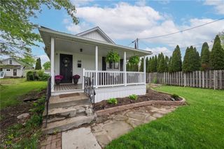 368 4th Drive NW, New Philadelphia, OH 44663