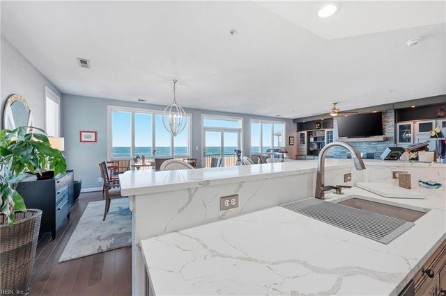 2314 Beach Castle Ln Apt 102, Virginia Beach, VA 23451