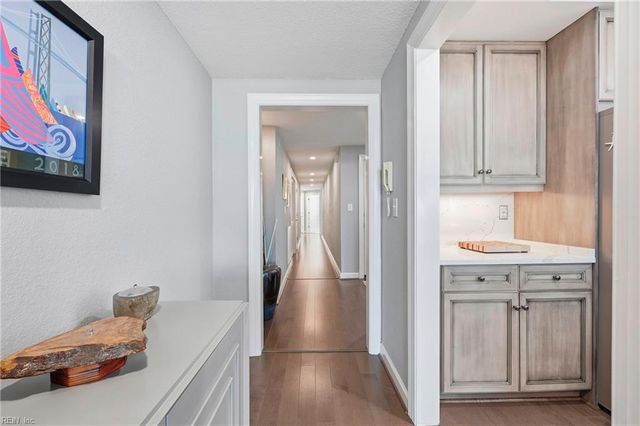 2314 Beach Castle Ln Apt 102, Virginia Beach, VA 23451