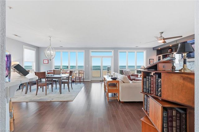 2314 Beach Castle Ln Apt 102, Virginia Beach, VA 23451