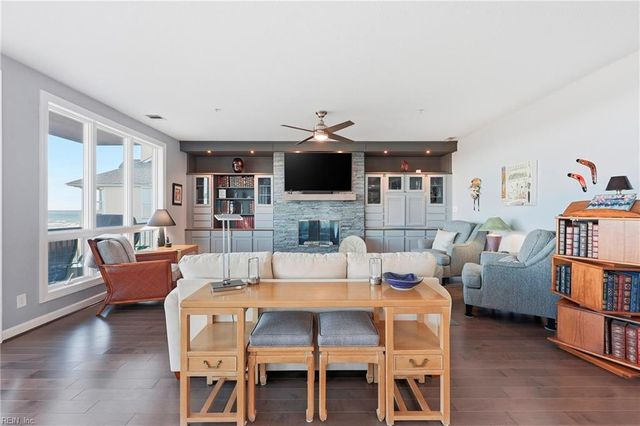 2314 Beach Castle Ln Apt 102, Virginia Beach, VA 23451