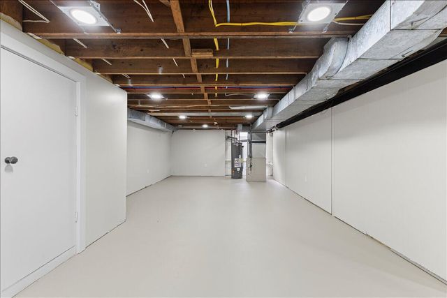 24110 Rensselaer Street, Oak Park, MI 48237