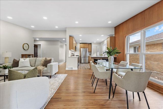 24110 Rensselaer Street, Oak Park, MI 48237