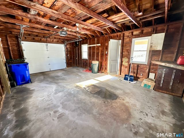 80 Southwest Avenue, Windsor Locks, CT 06096