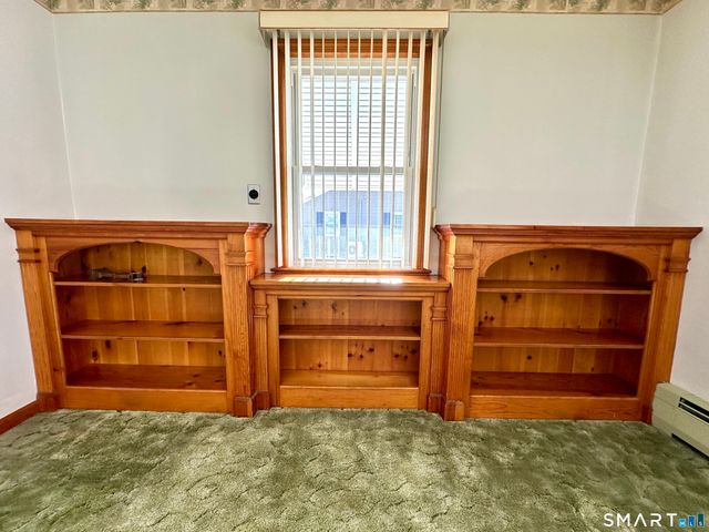 80 Southwest Avenue, Windsor Locks, CT 06096