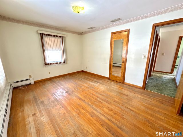 80 Southwest Avenue, Windsor Locks, CT 06096