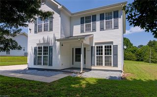 2427 Glen Laurel Drive, Greensboro, NC 27406