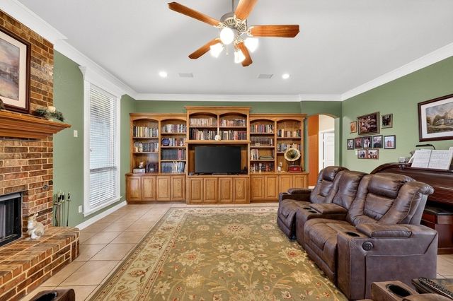 1035 Highland Road, Cleburne, TX 76033