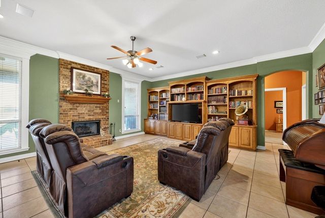 1035 Highland Road, Cleburne, TX 76033