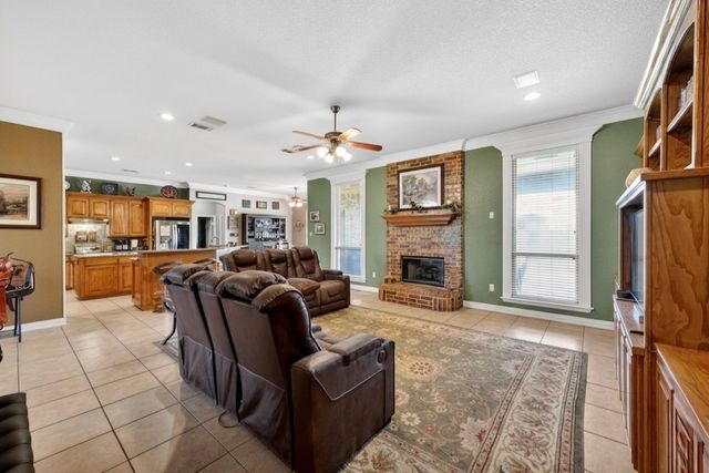 1035 Highland Road, Cleburne, TX 76033