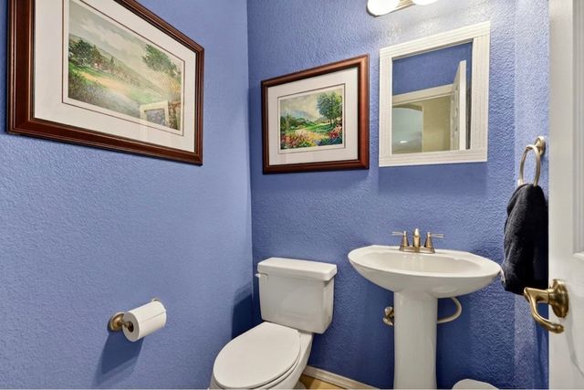 1035 Highland Road, Cleburne, TX 76033