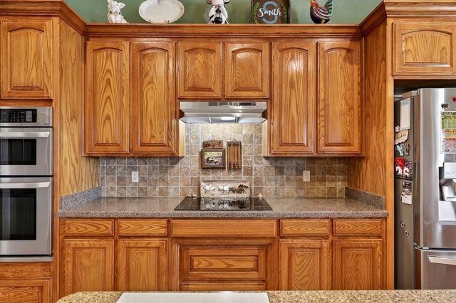1035 Highland Road, Cleburne, TX 76033