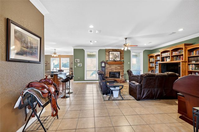 1035 Highland Road, Cleburne, TX 76033