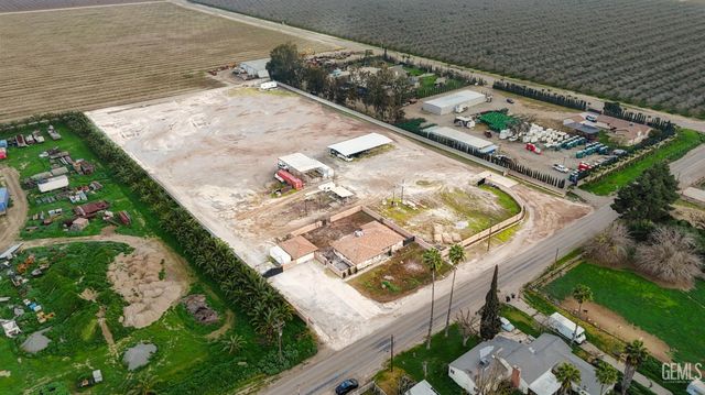 18478 Poplar Avenue, Shafter, CA 93263