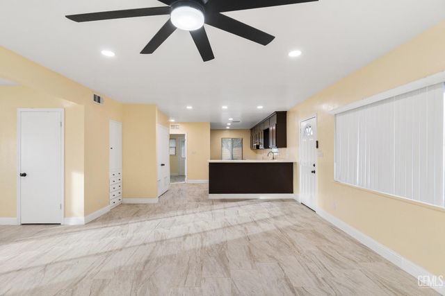 18478 Poplar Avenue, Shafter, CA 93263