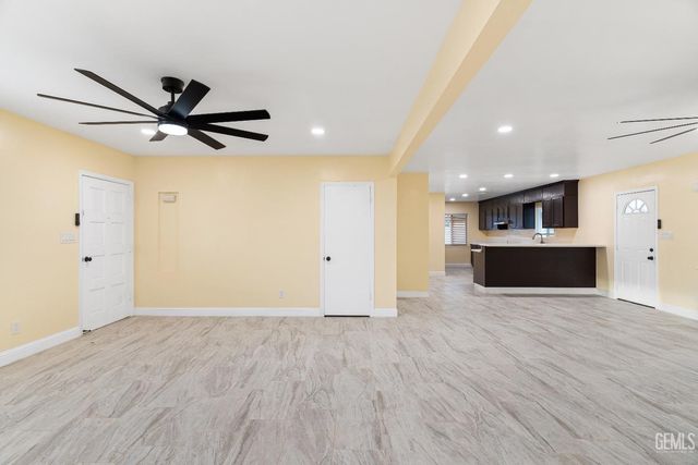 18478 Poplar Avenue, Shafter, CA 93263