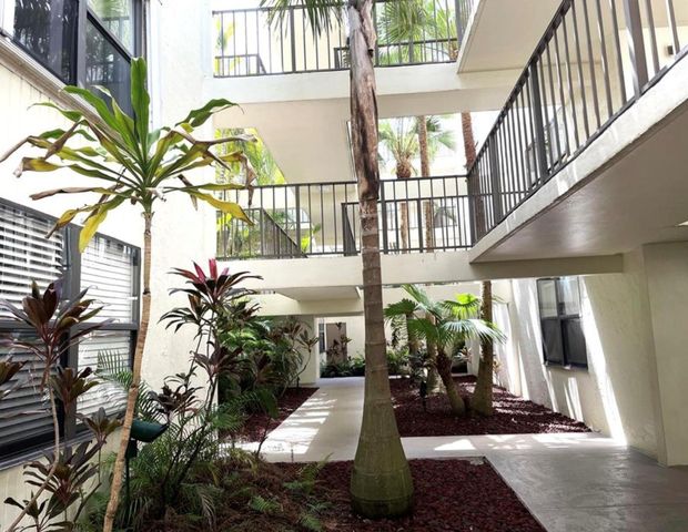 20441 NE 30th Avenue 218-9, Miami, FL 33180