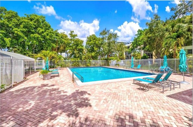 20441 NE 30th Avenue 218-9, Miami, FL 33180