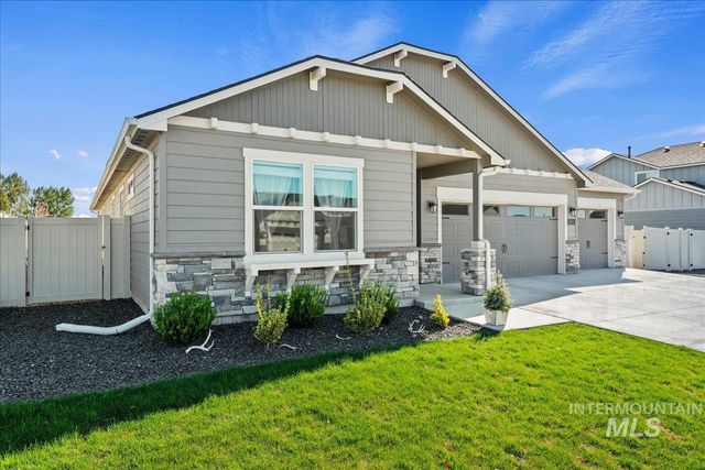 1914 N Perth Ave, Middleton, ID 83644