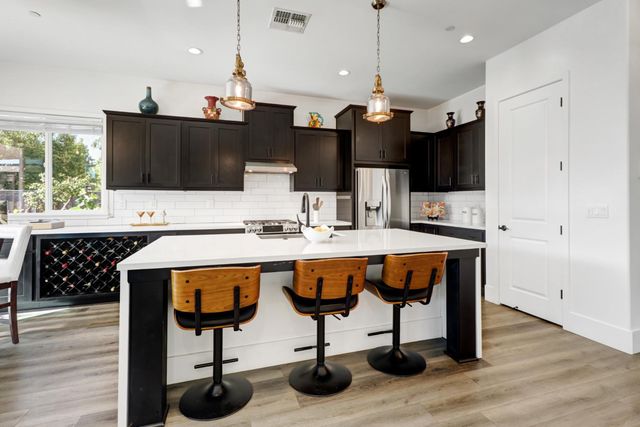 3002 Huntington Way, Sacramento, CA 95818