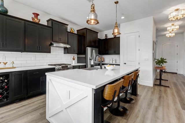 3002 Huntington Way, Sacramento, CA 95818