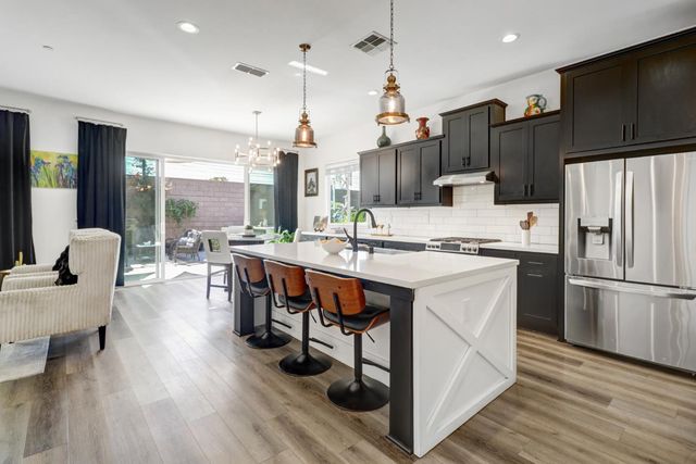3002 Huntington Way, Sacramento, CA 95818