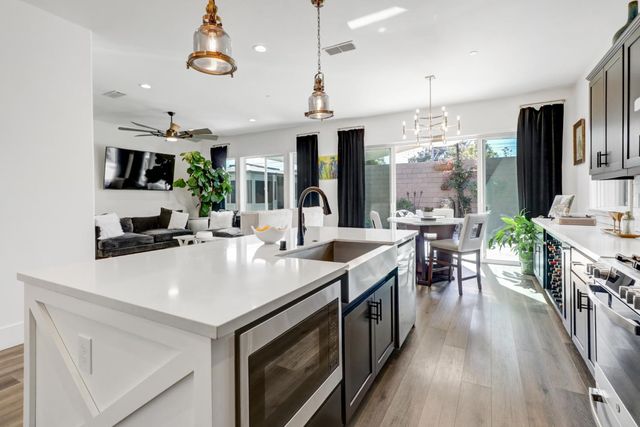 3002 Huntington Way, Sacramento, CA 95818