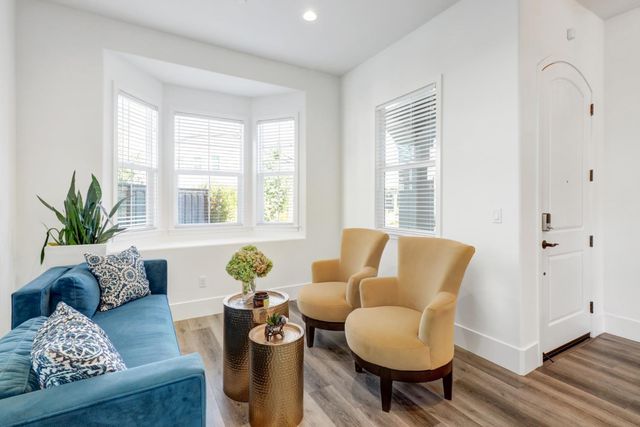 3002 Huntington Way, Sacramento, CA 95818