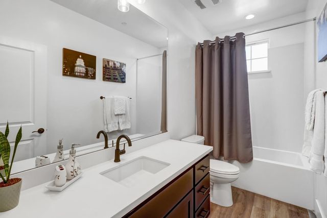 3002 Huntington Way, Sacramento, CA 95818